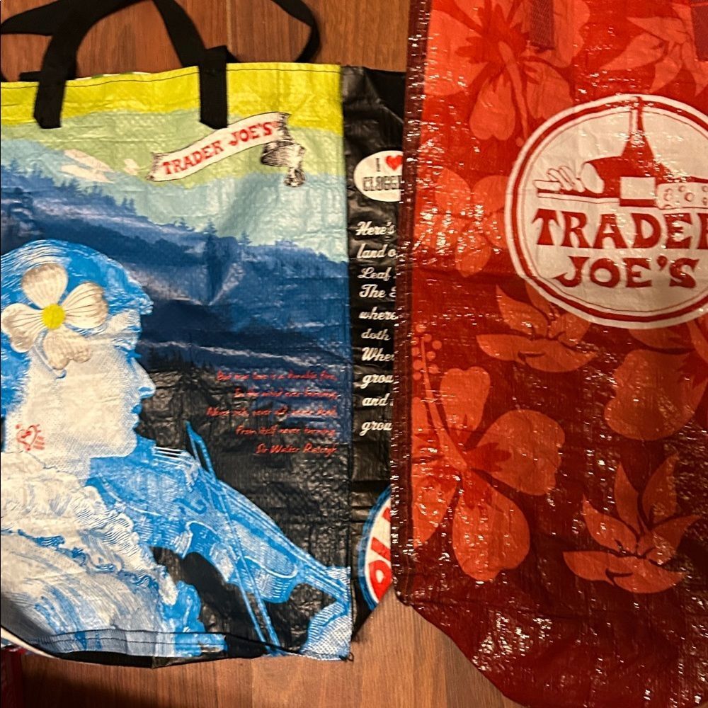 2 Trader Joe‎ reusable shopping bag woman violin& red one